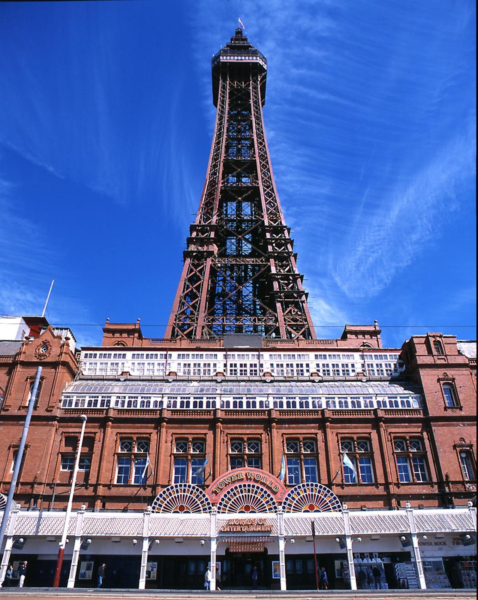 Grand Hotel Blackpool Exteriér fotografie The Blackpool Tower